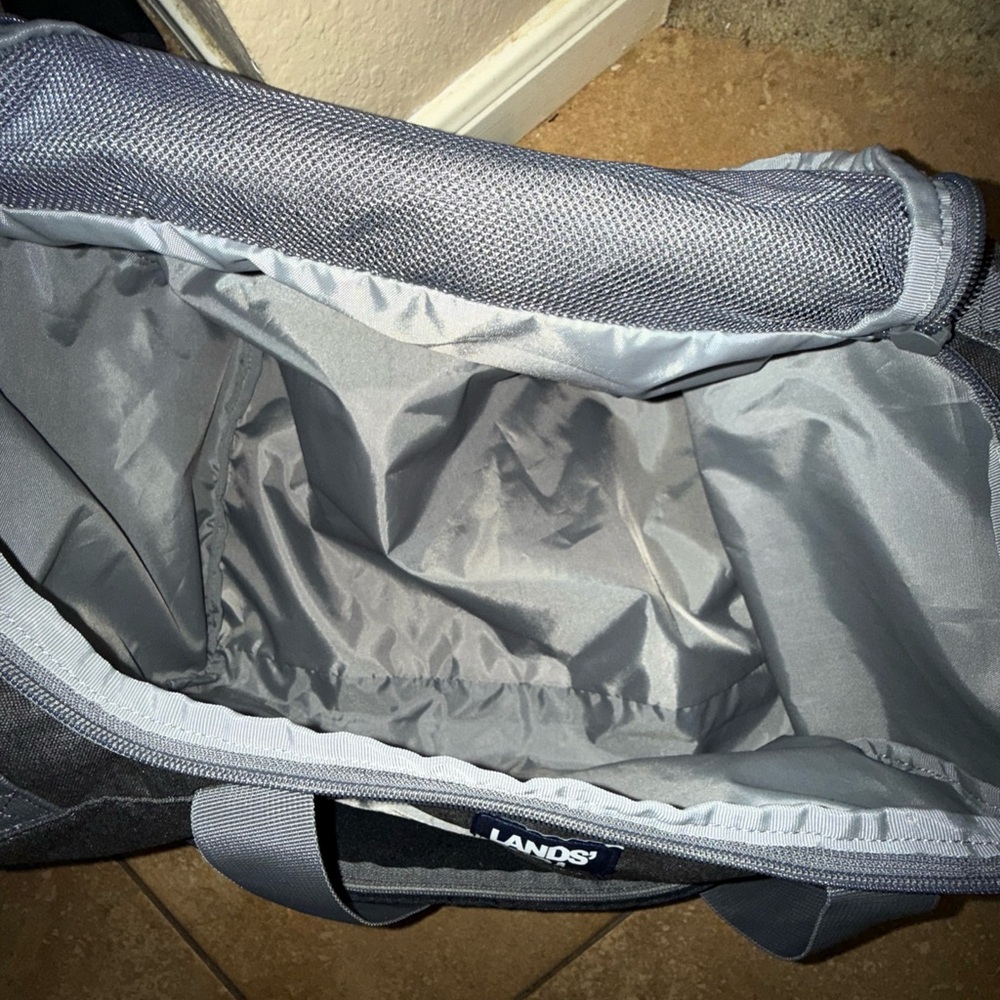 Lands End Small All Purpose Travel Duffle Bag - Picture 5 of 7